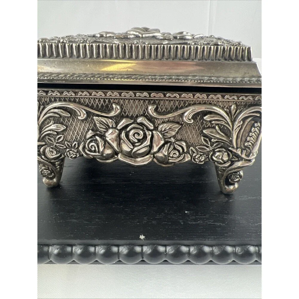 Silver Plated Pewter Rose Jewelry Box Trinket Box Velvet Lined Footed Vintage